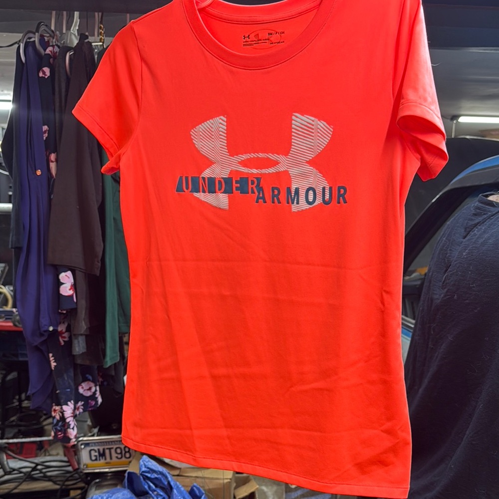Under Armour Red T-Shirt
